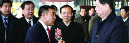 山東省委書記、省人大常委會(huì)主任姜異康等領(lǐng)導(dǎo)來(lái)景津視察