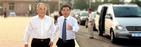 何光遠(yuǎn)到景津集團(tuán)考察