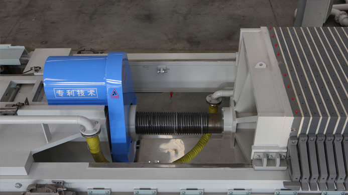 壓濾機(jī)自動鎖緊裝置